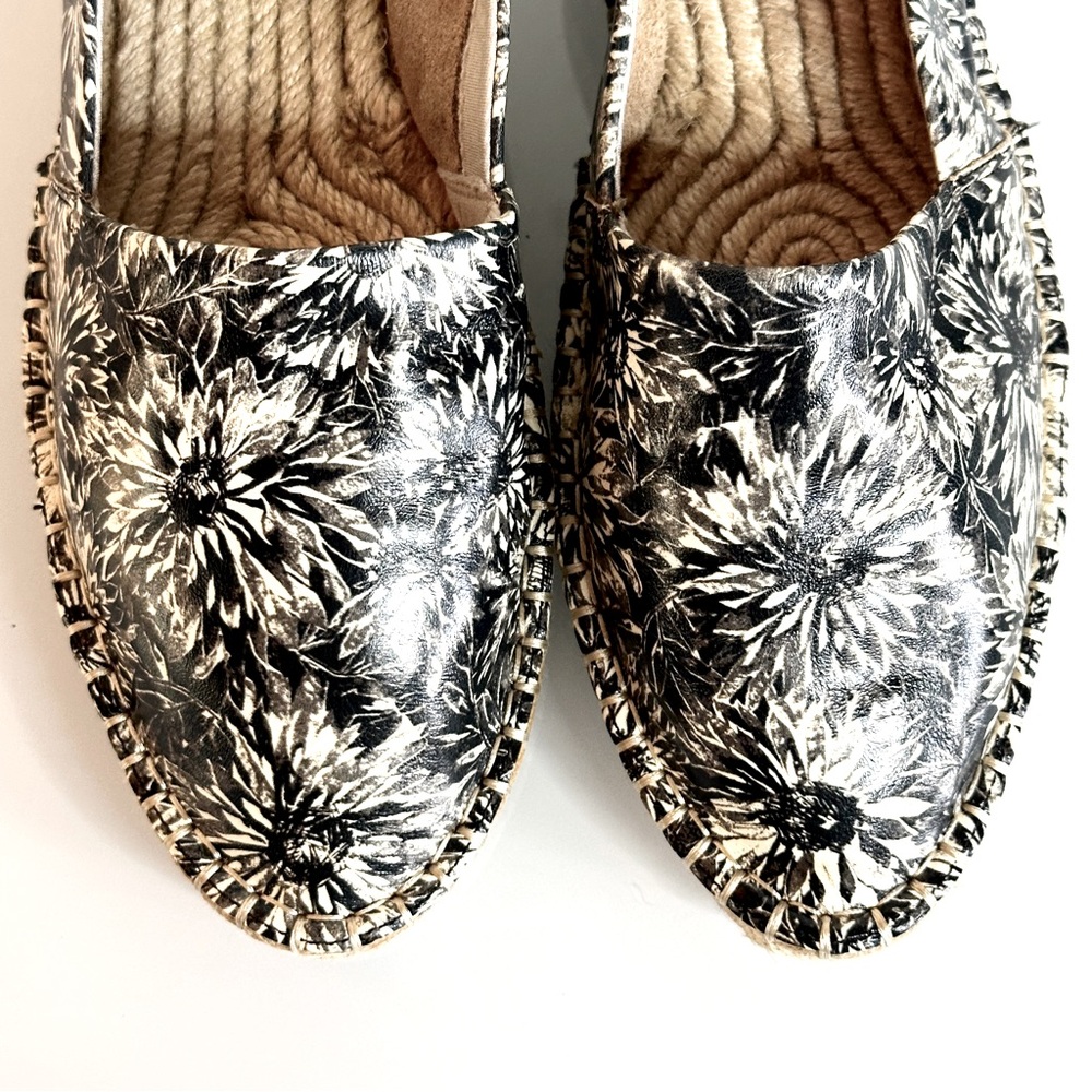 Kelsi Dagger Juniper Slip On Espadrilles Floral Printed Leather 9.5 Black
